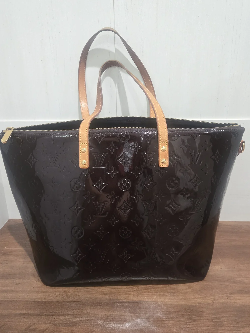 Louis Vuitton Bellevue Vernis Amarante Monogram Patent Top-Handle Tote Bag